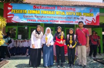 Juara 3 Kaligrafi Putri tingkat MTS SMPN Kec. Puncu 2023